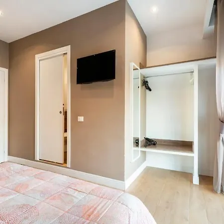 Tolli בית הארחה 4*