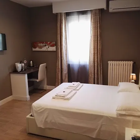 Tolli בית הארחה 4*